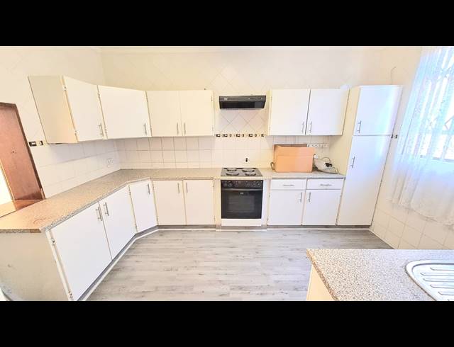 3 BEDROOM TOWNHOUSE FOR SALE IN THREE RIVERS PROPER